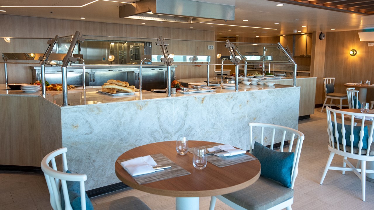 På Veranda kan du äta frukost och lunch.