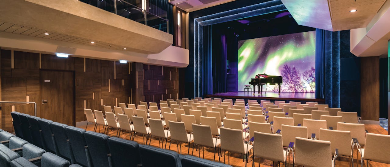 Schaubühne är en modern teater med toppmodern teknik för magi, drama och livekonserter