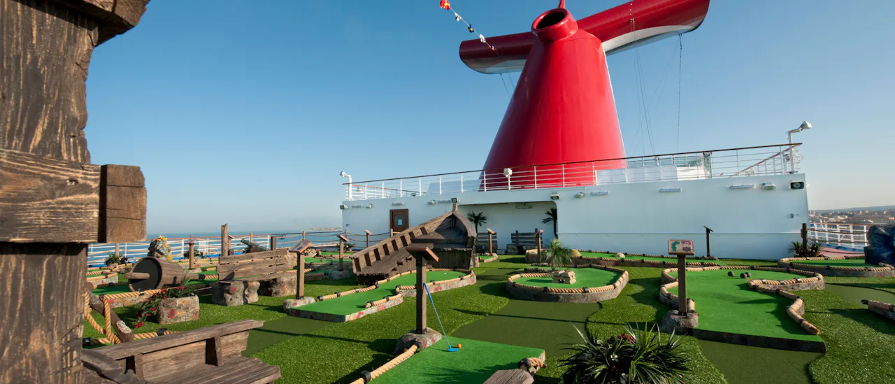 9 hål minigolf