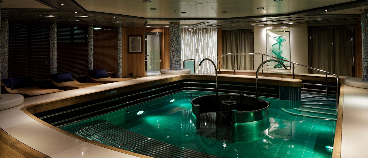 Spapoolen på Oasis Spa