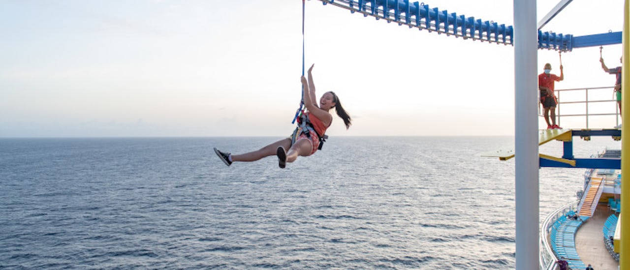Vem är först upp i zipline?