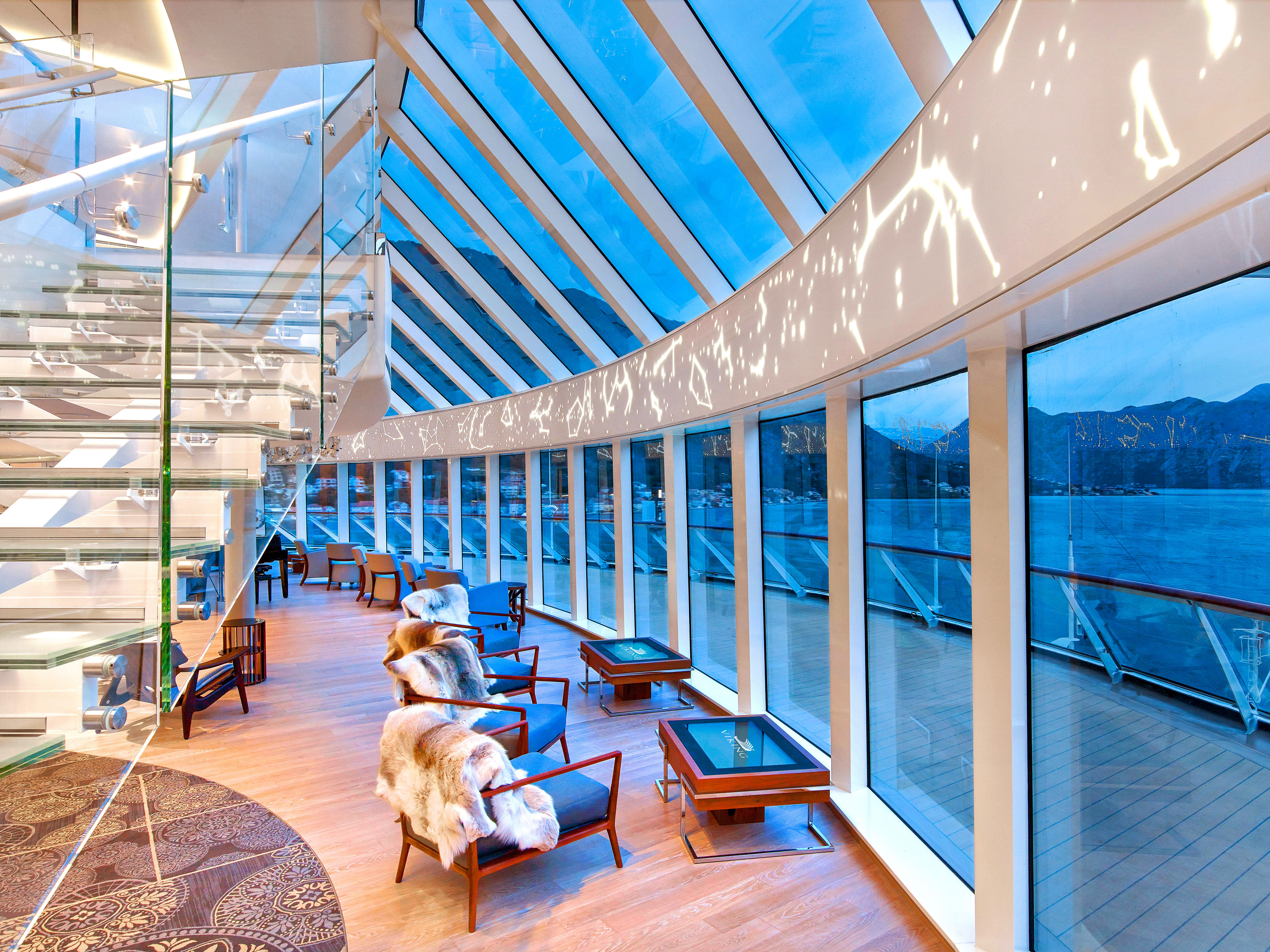 Njut av utsikten från Observation Lounge