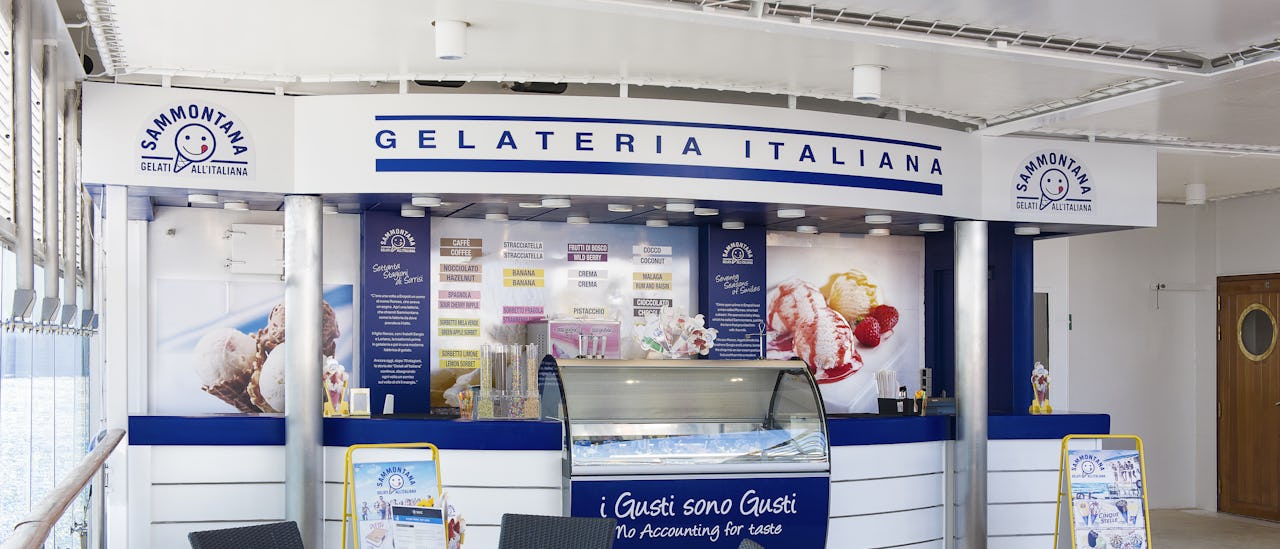 Pistachio, Nocciola och Fragola. Glassen på MSC Cruises smakar som den gör i Italien.
