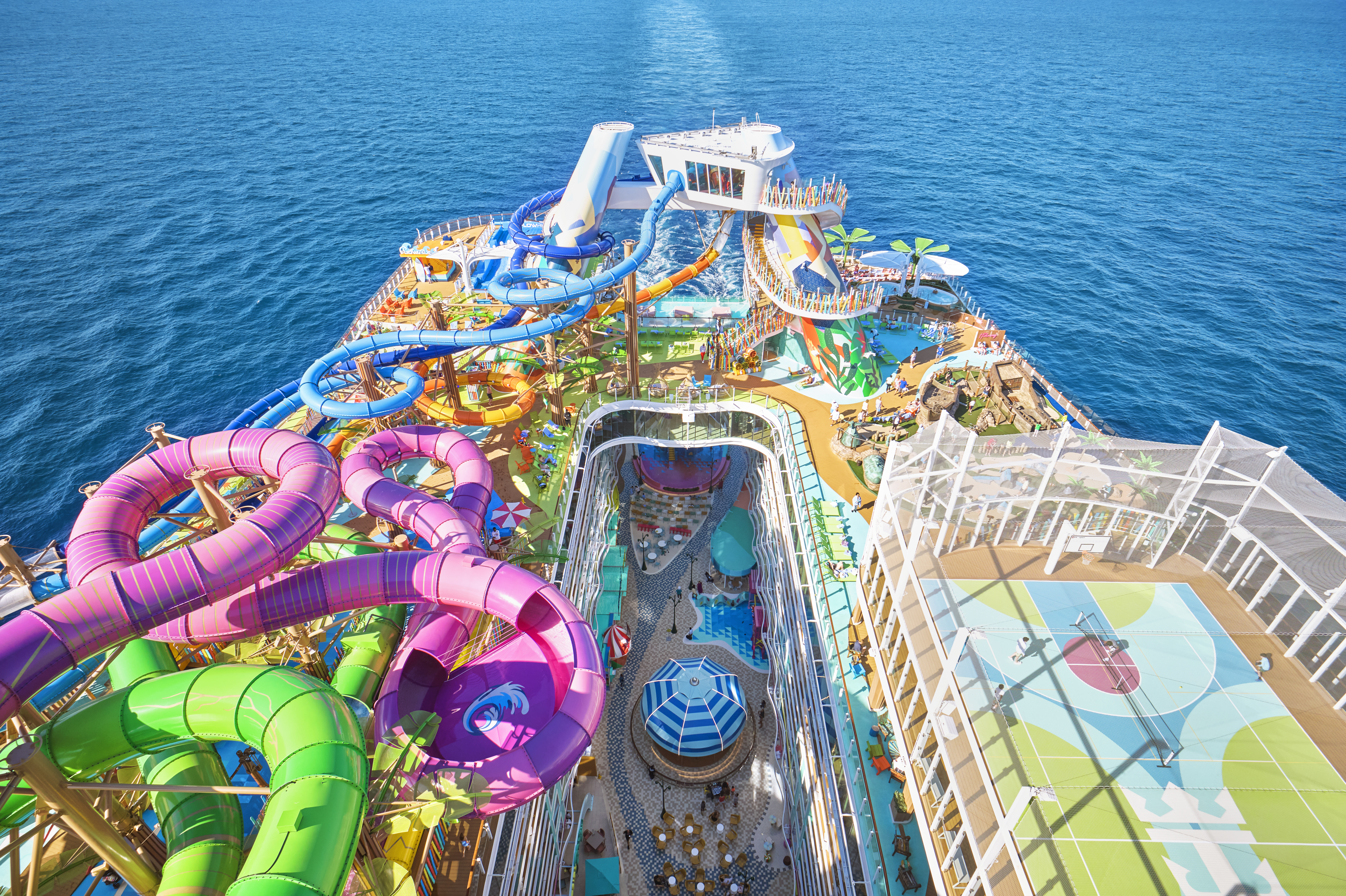 På Thrill Island ombord på Icon of the Seas väntar adrenalinfyllda äventyr!