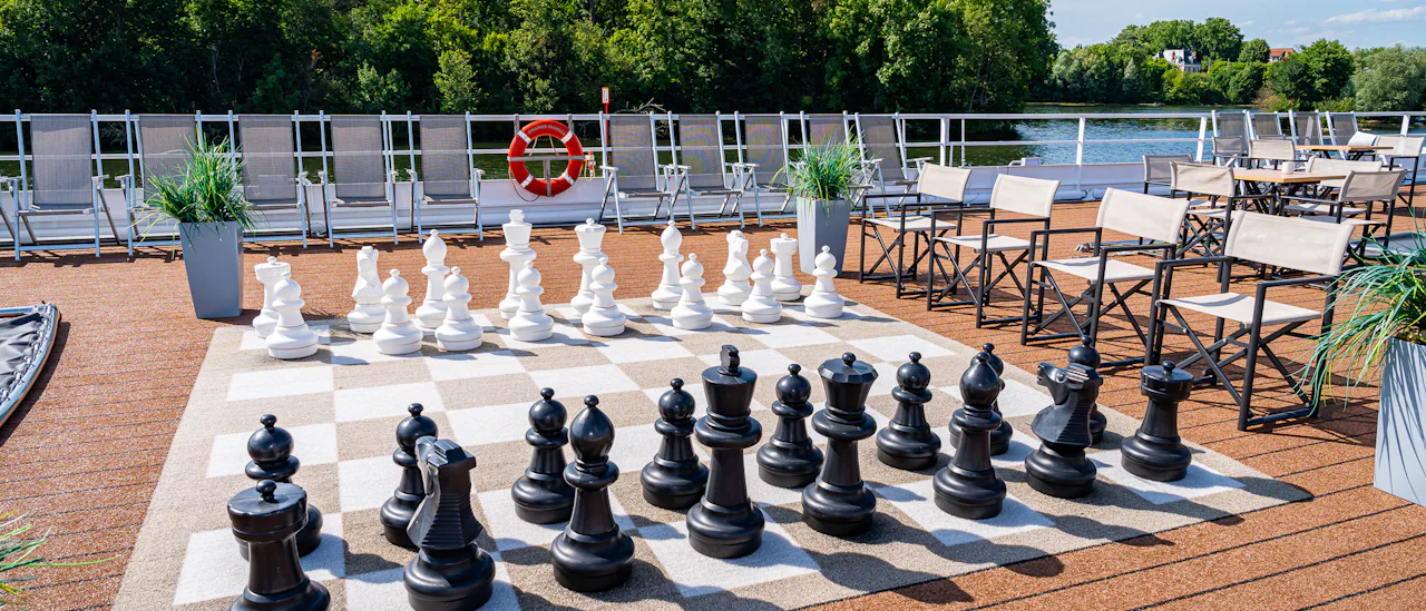Sun deck