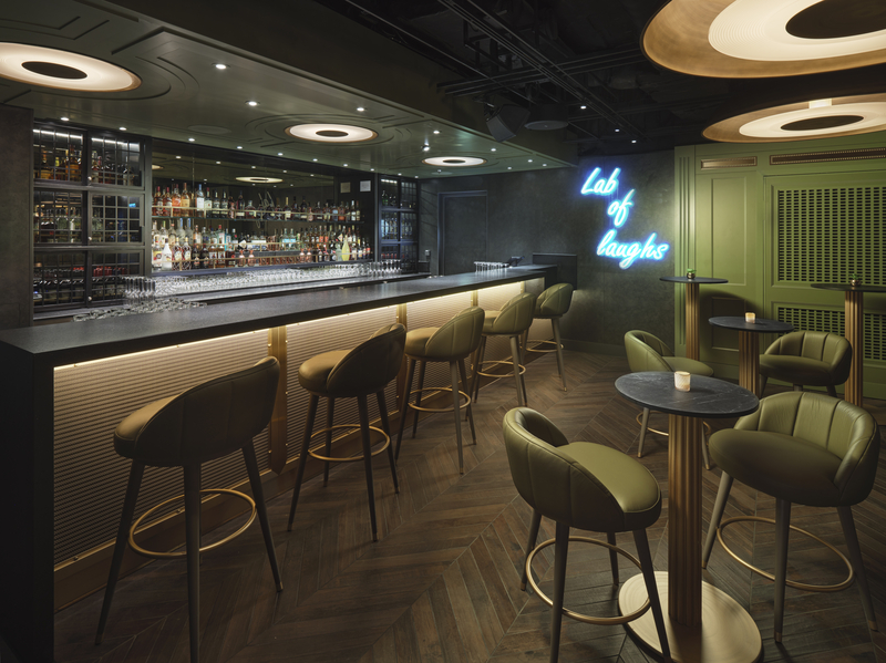 Comedy Club-bar