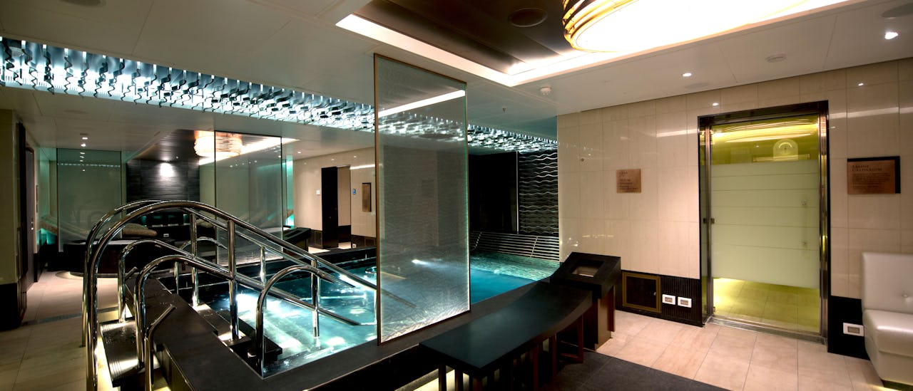 Spapoolen på Oasis Spa