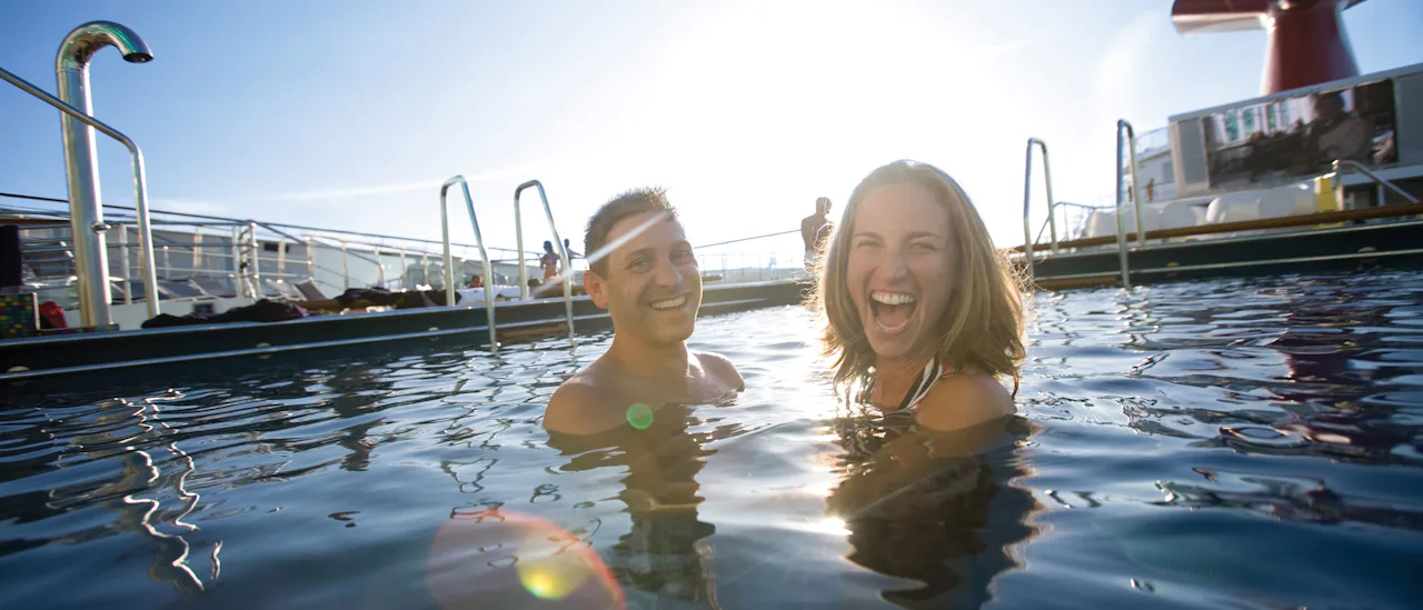 Dags för ett dopp i poolen!