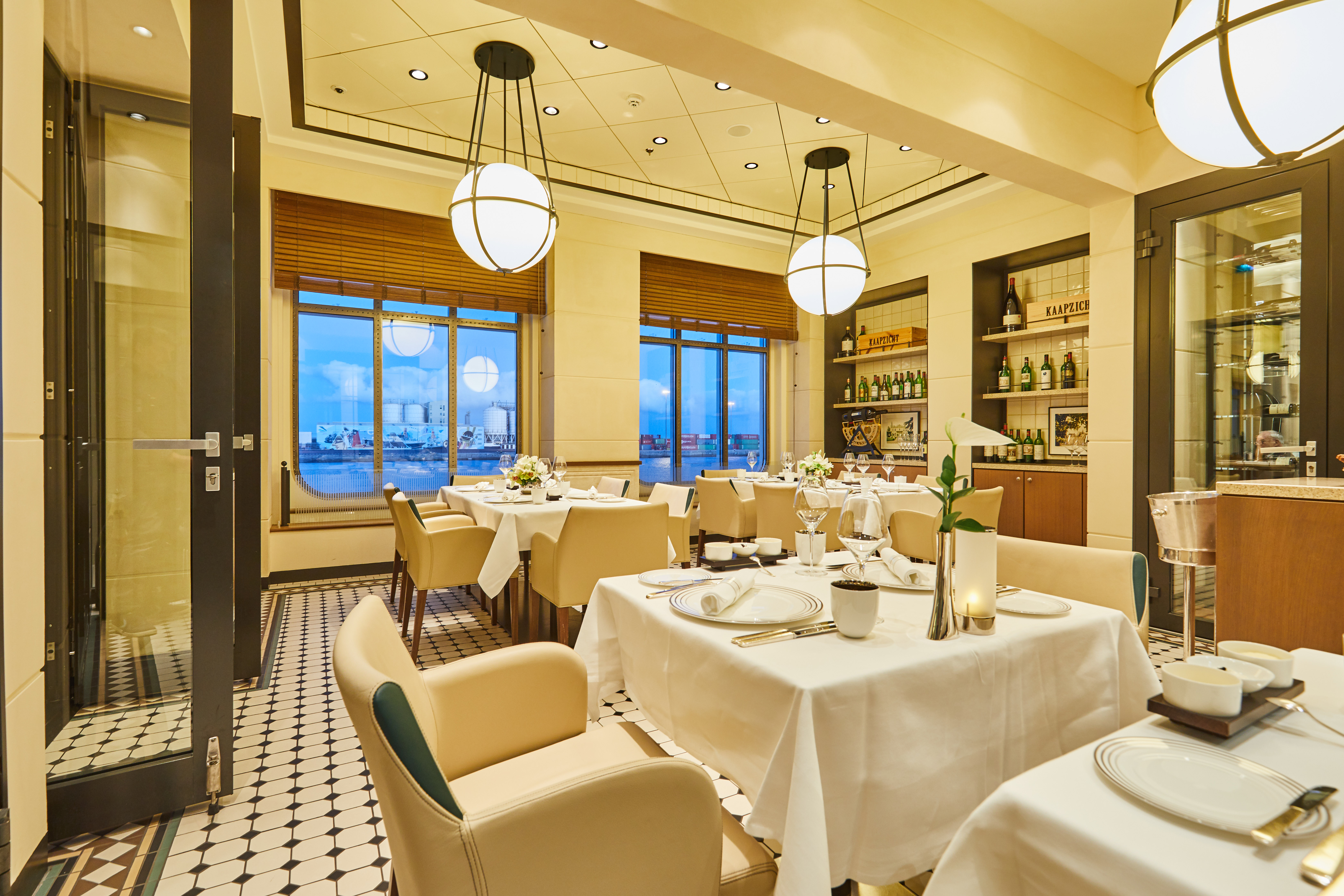 Fransk à la carte på restaurang Tarragon