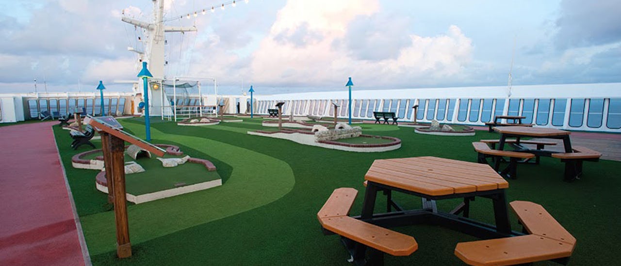9 hål minigolf