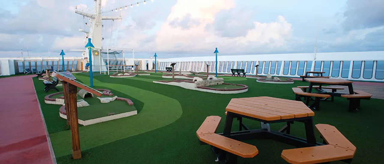9 hål minigolf