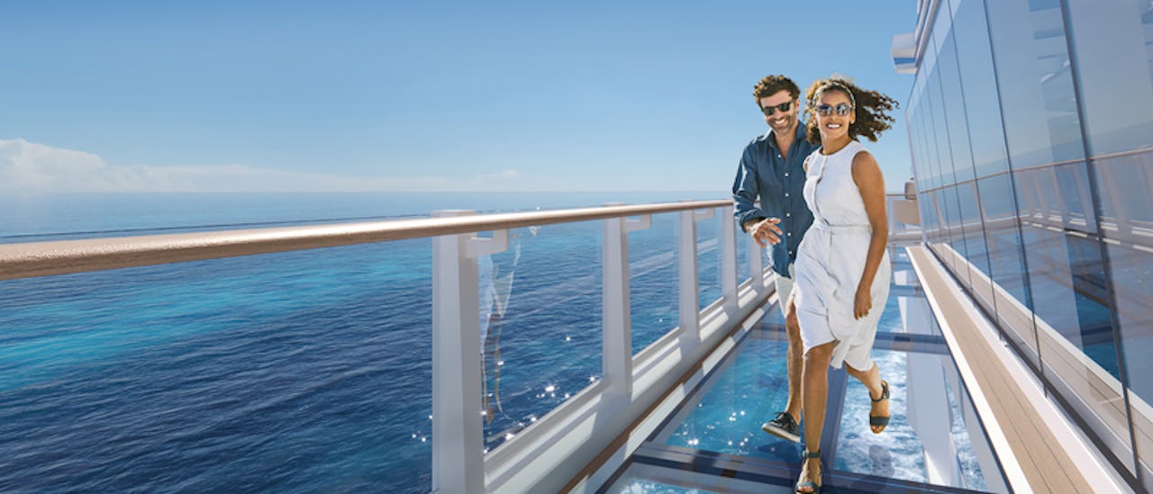 Gå på vatten över glasbron Oceanwalk
