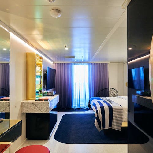 Rockstar Quarters: Seriously Suite