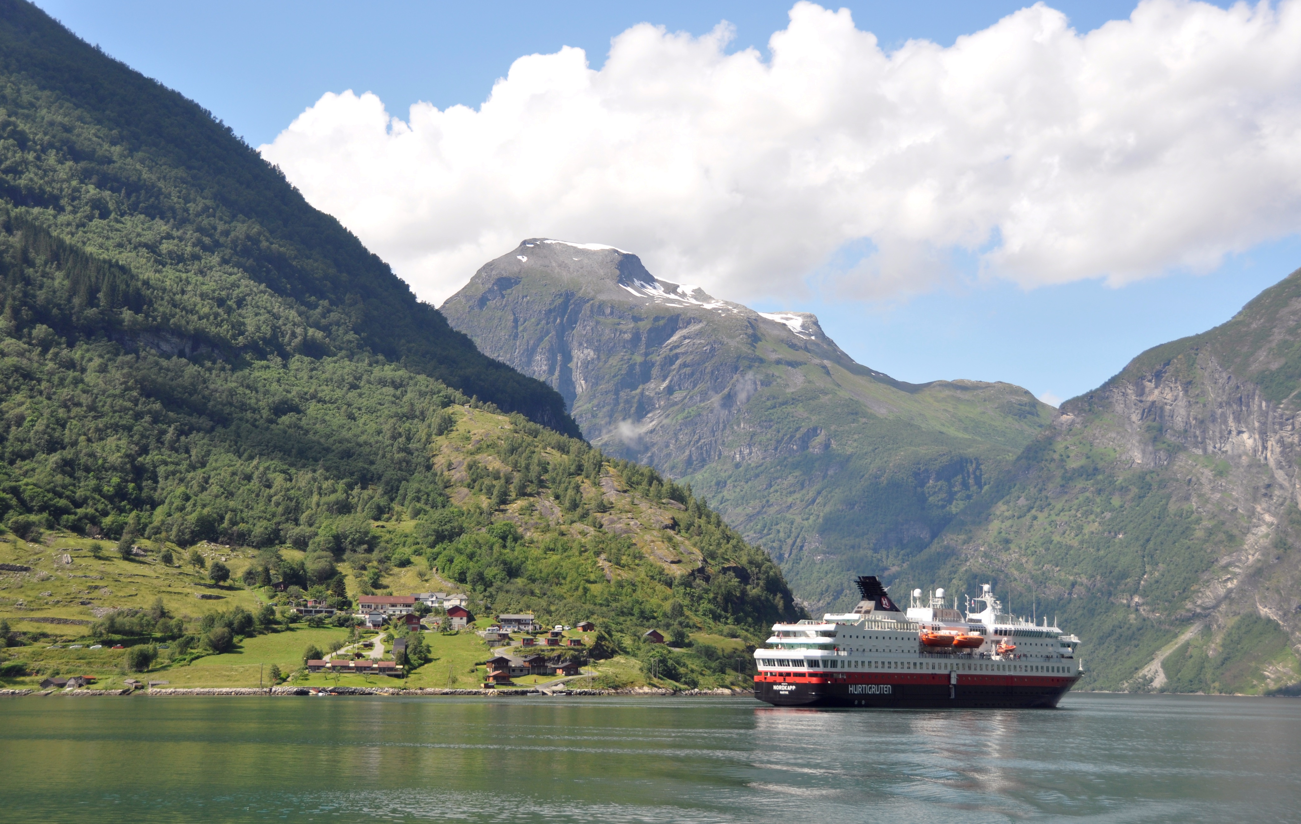 Kryssa från Kirkenes till Bergen